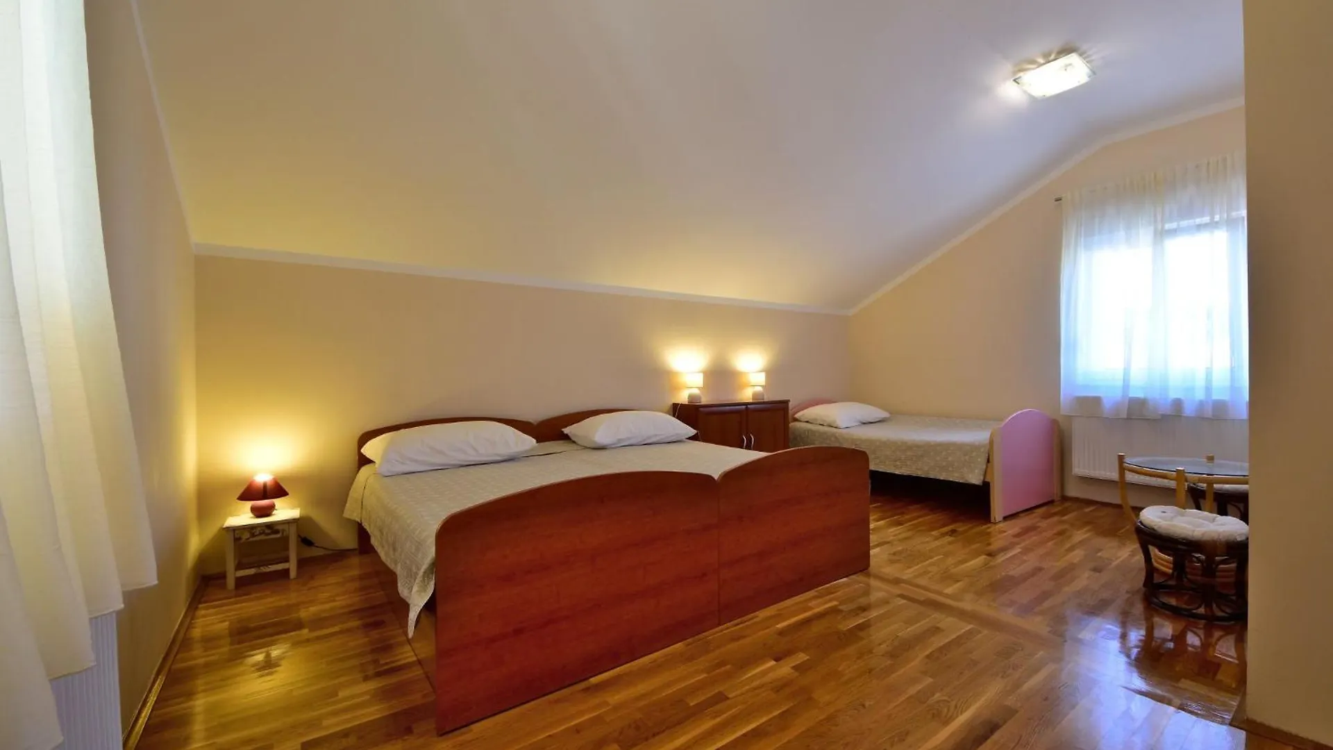 Apartment Olga-5 By Interhome Banjol 0*,