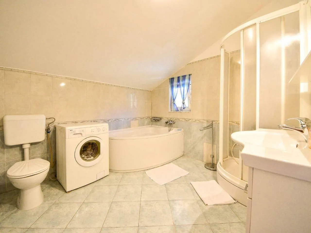 Apartment Olga-5 By Interhome Banjol